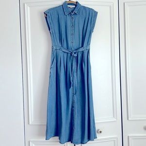 LOFT CHAMBRAY DRESS